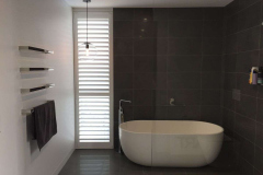 bathroom-shutters-13