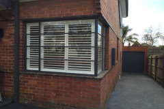 1_corner-window-3